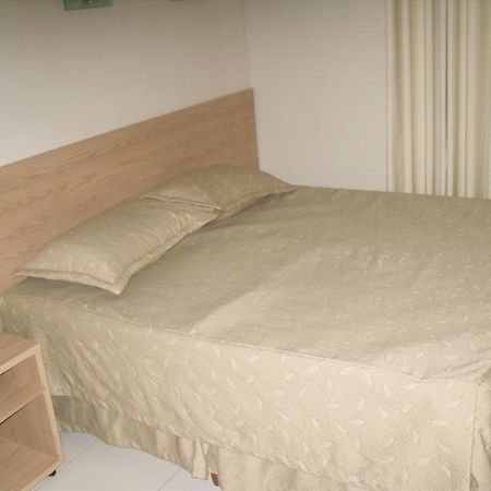 Apartamento Golden Dolphin Express Caldas Novas Dış mekan fotoğraf