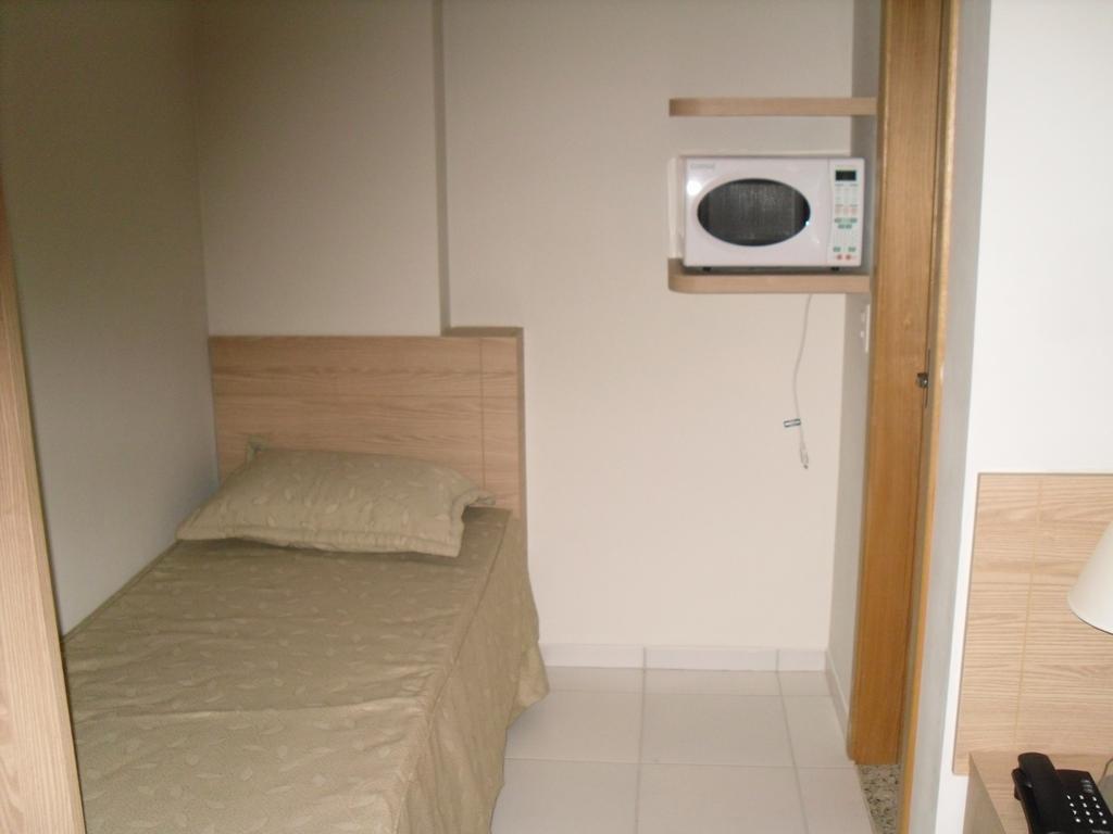 Apartamento Golden Dolphin Express Caldas Novas Dış mekan fotoğraf